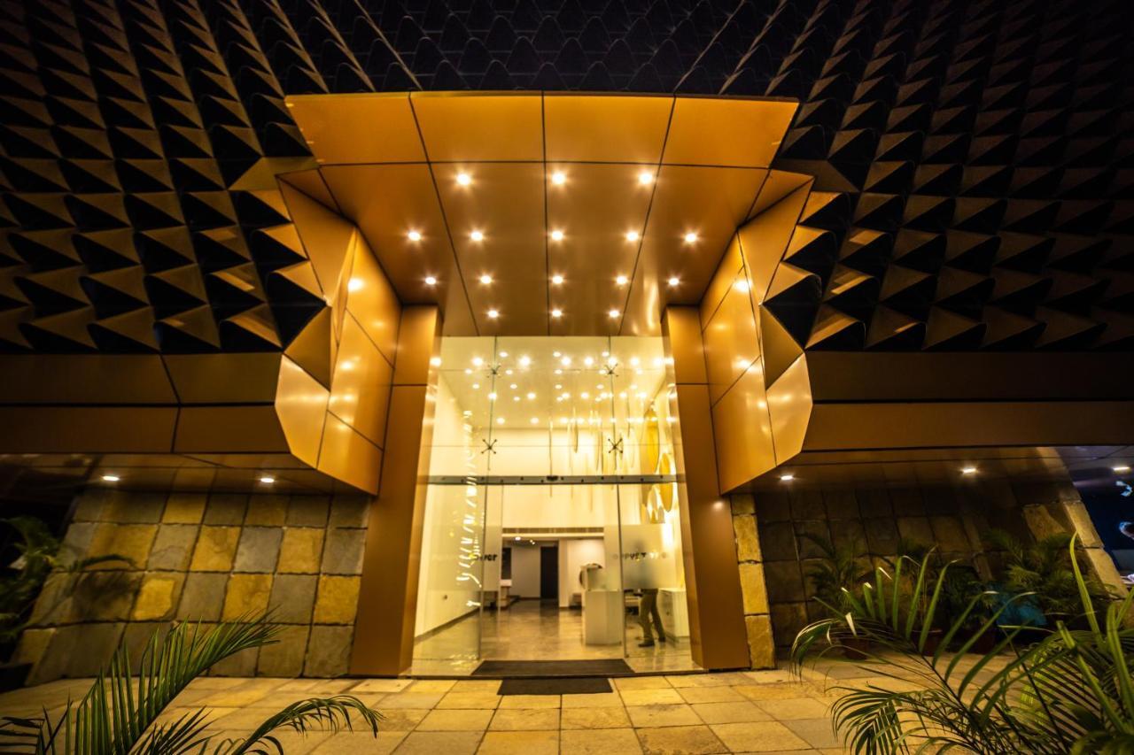 Hotel Poppys Tower Coimbatore Esterno foto