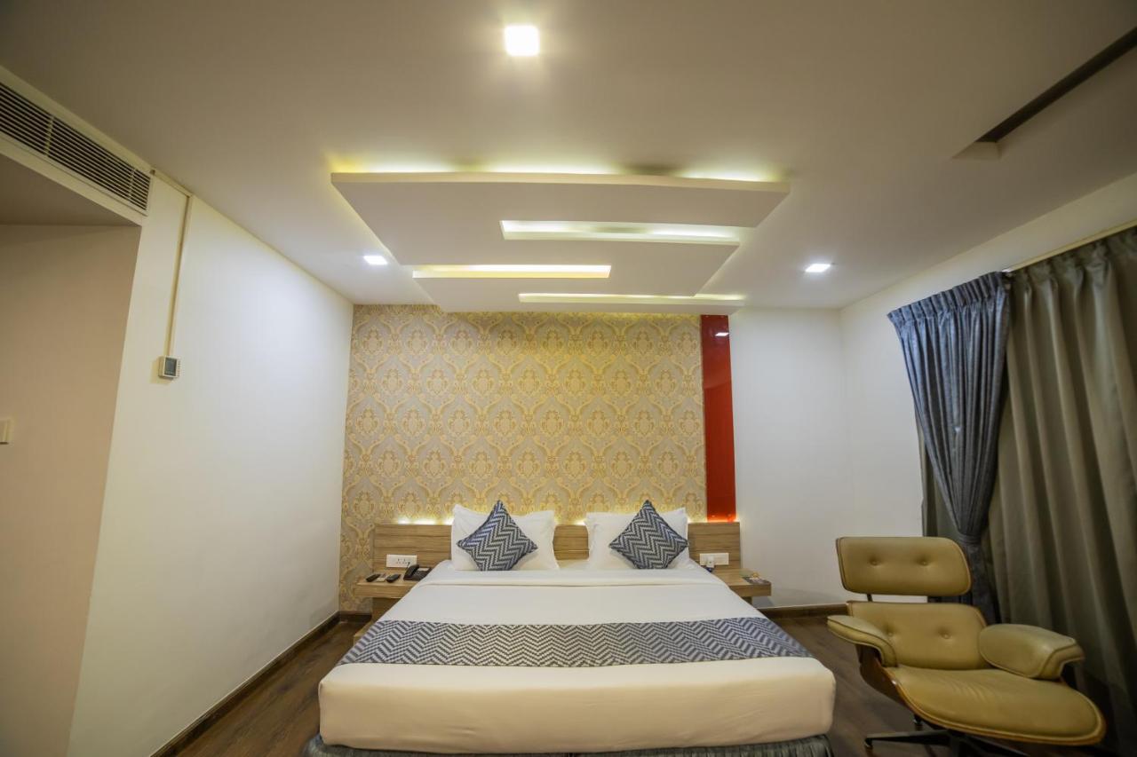 Hotel Poppys Tower Coimbatore Esterno foto